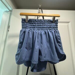 Roxy Shorts (Size Medium)